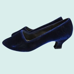 Vintage Velvet Kitten Heels Size 7